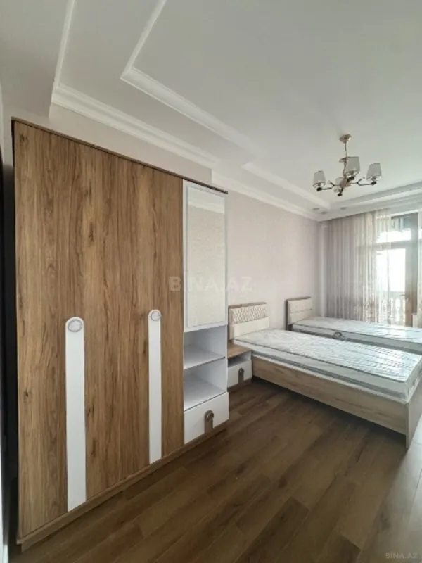 Kirayə verilir 3 otaqlı mənzil 101 m²