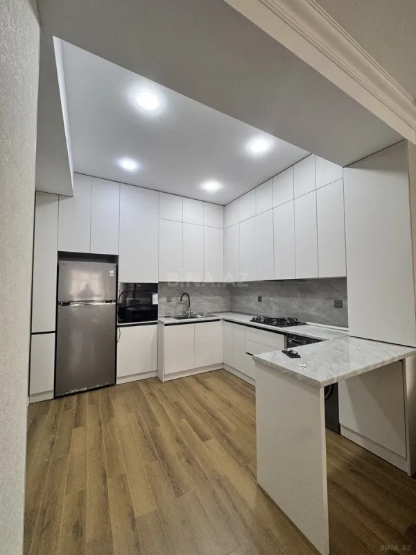 Kirayə verilir 3 otaqlı mənzil 101 m²