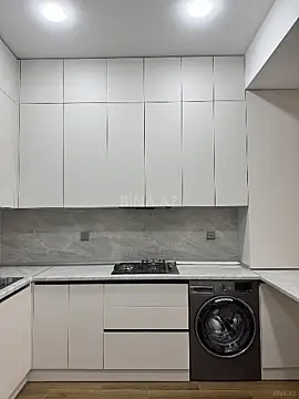 Kirayə verilir 3 otaqlı mənzil 101 m²