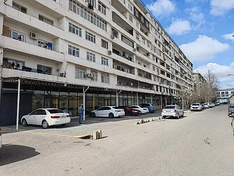 Satılır obyekt 220.3 m²