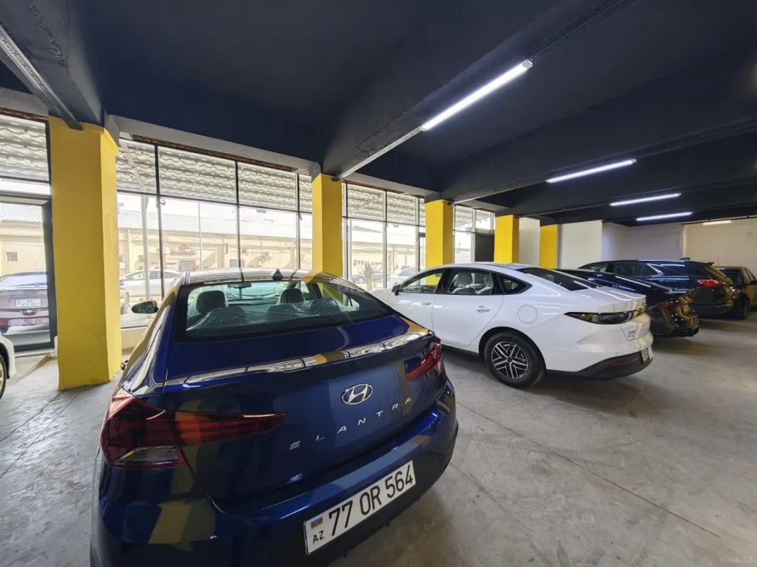 Satılır obyekt 220.3 m²