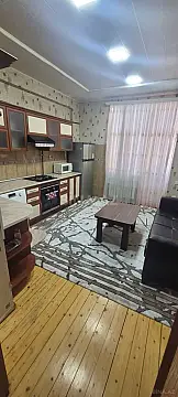 Kirayə verilir 3 otaqlı mənzil 115 m² — Bakı, Həzi Aslanov qəs. 3 otaq 115.00 m²