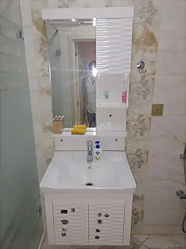 Kirayə verilir 2 otaqlı mənzil 86 m²