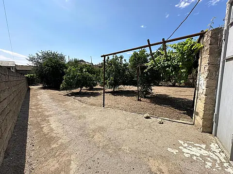 Satılır 3 otaqlı həyət evi 70 m²