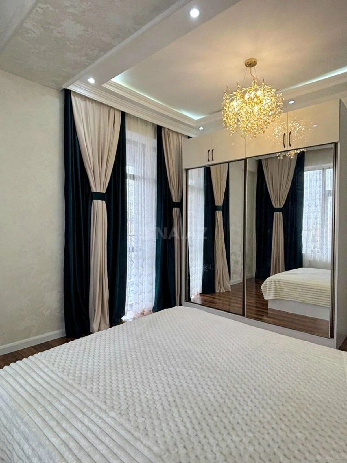 Satılır 3 otaqlı mənzil 80 m²