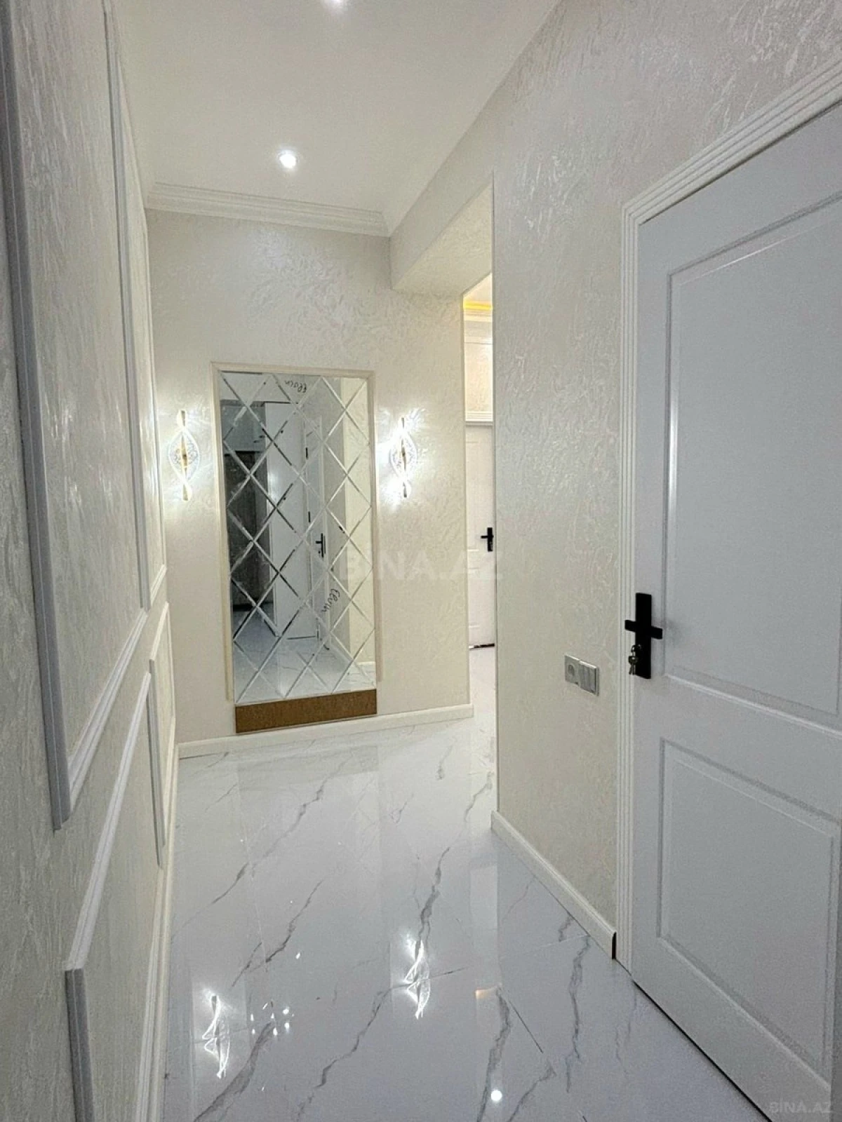 Satılır 3 otaqlı mənzil 80 m²