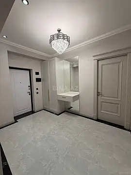 Satılır 3 otaqlı mənzil 138 m²