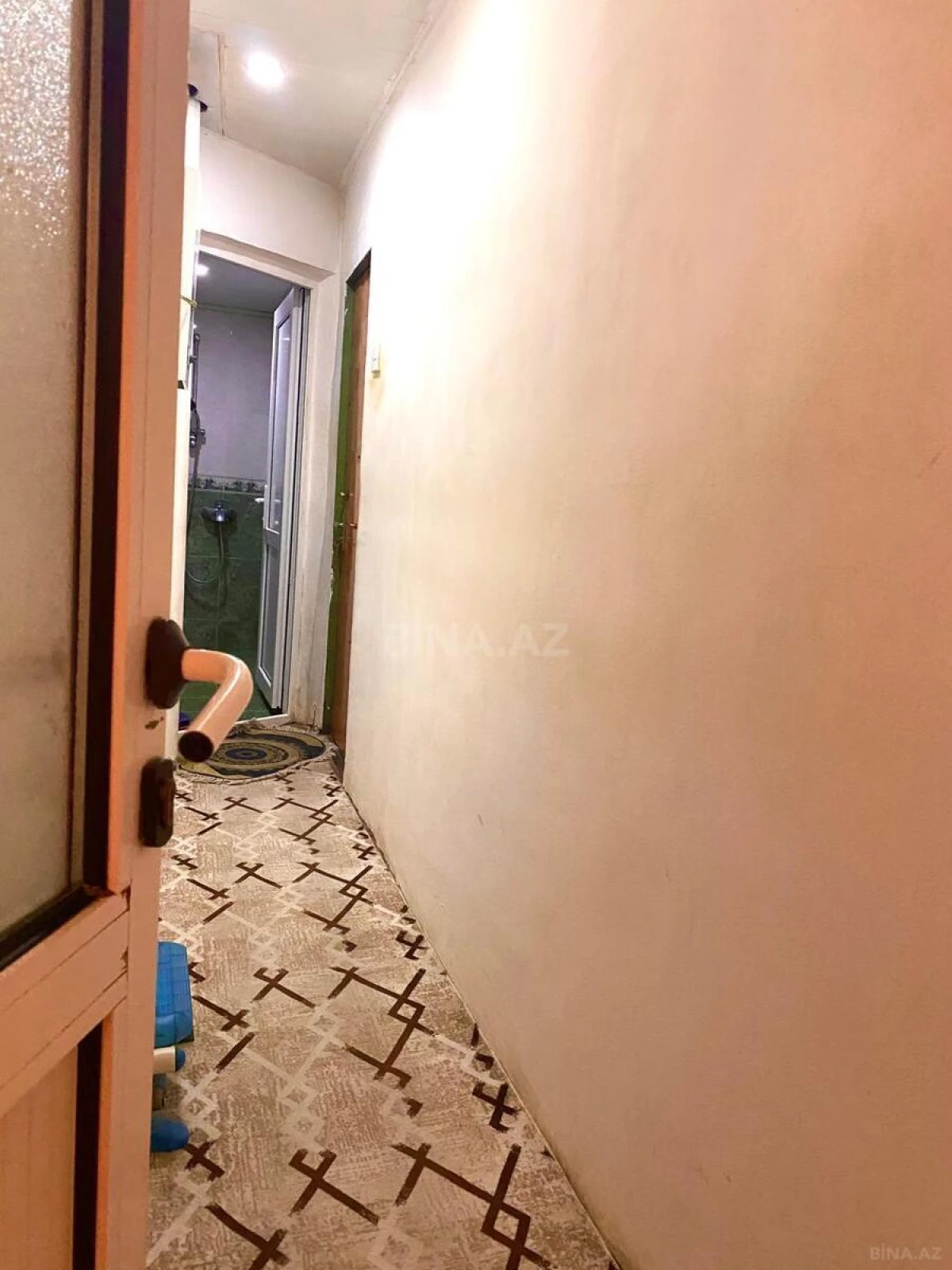 Satılır 4 otaqlı mənzil 100 m²