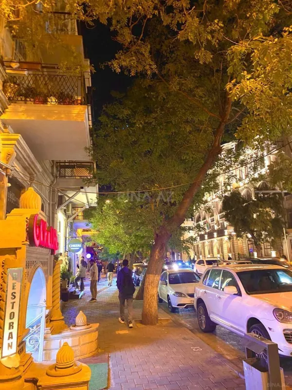 Satılır 4 otaqlı mənzil 100 m²