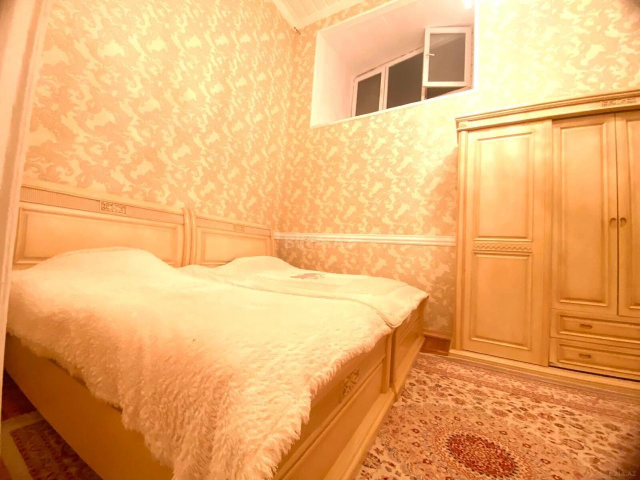 Satılır 4 otaqlı mənzil 100 m²