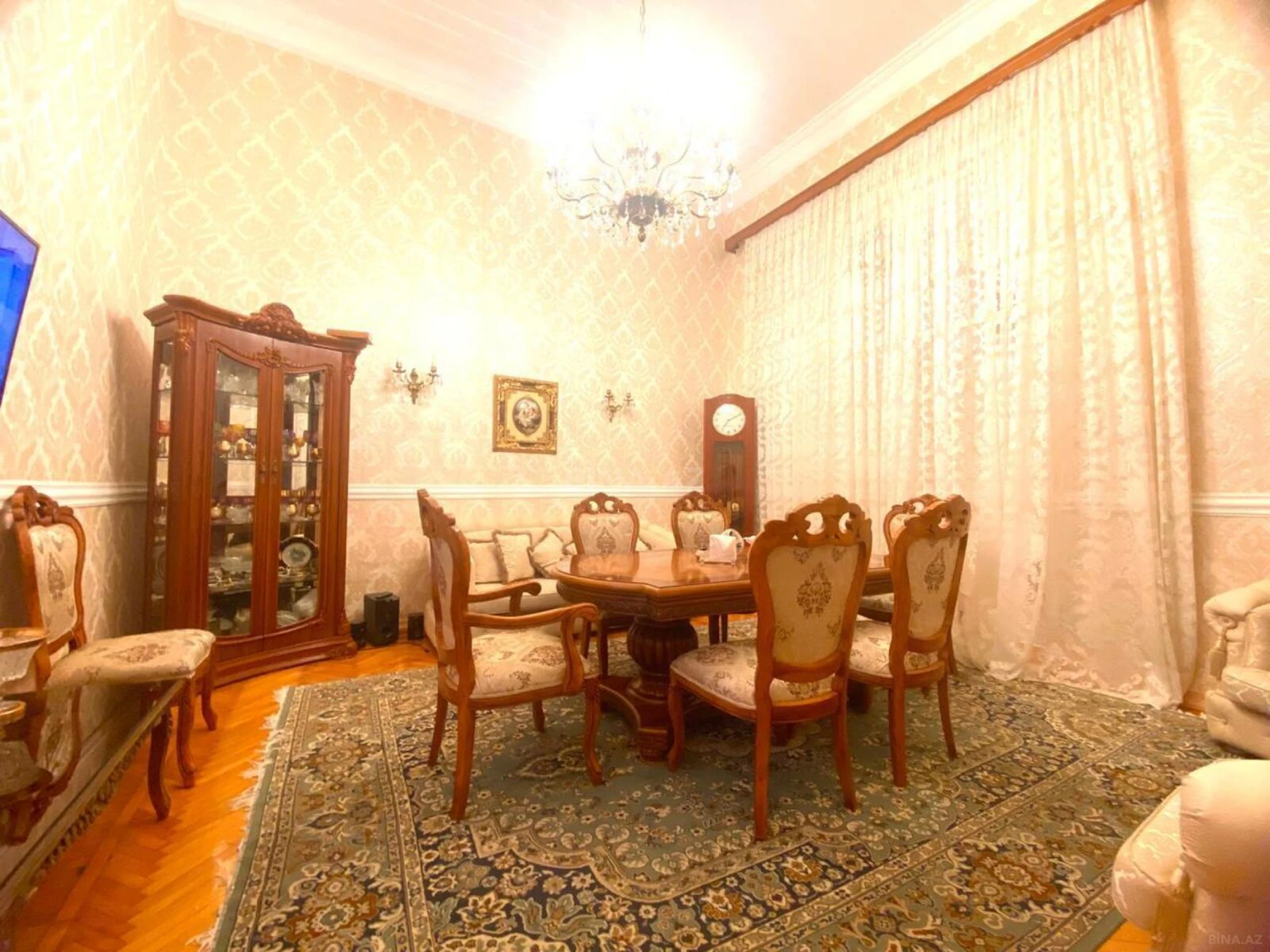 Satılır 4 otaqlı mənzil 100 m²