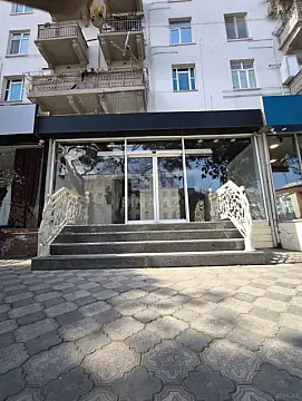 Kirayə verilir obyekt 120 m²