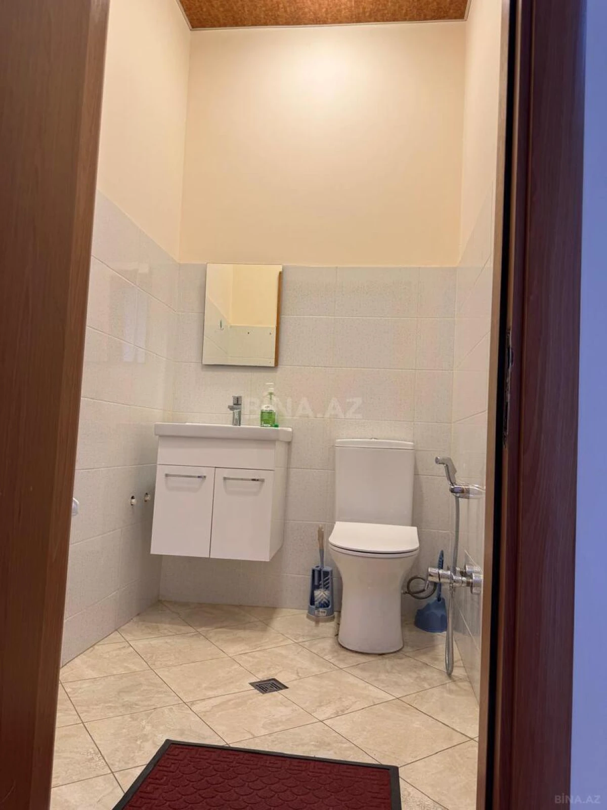 Kirayə verilir obyekt 120 m²