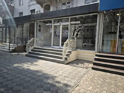 Kirayə verilir obyekt 120 m²