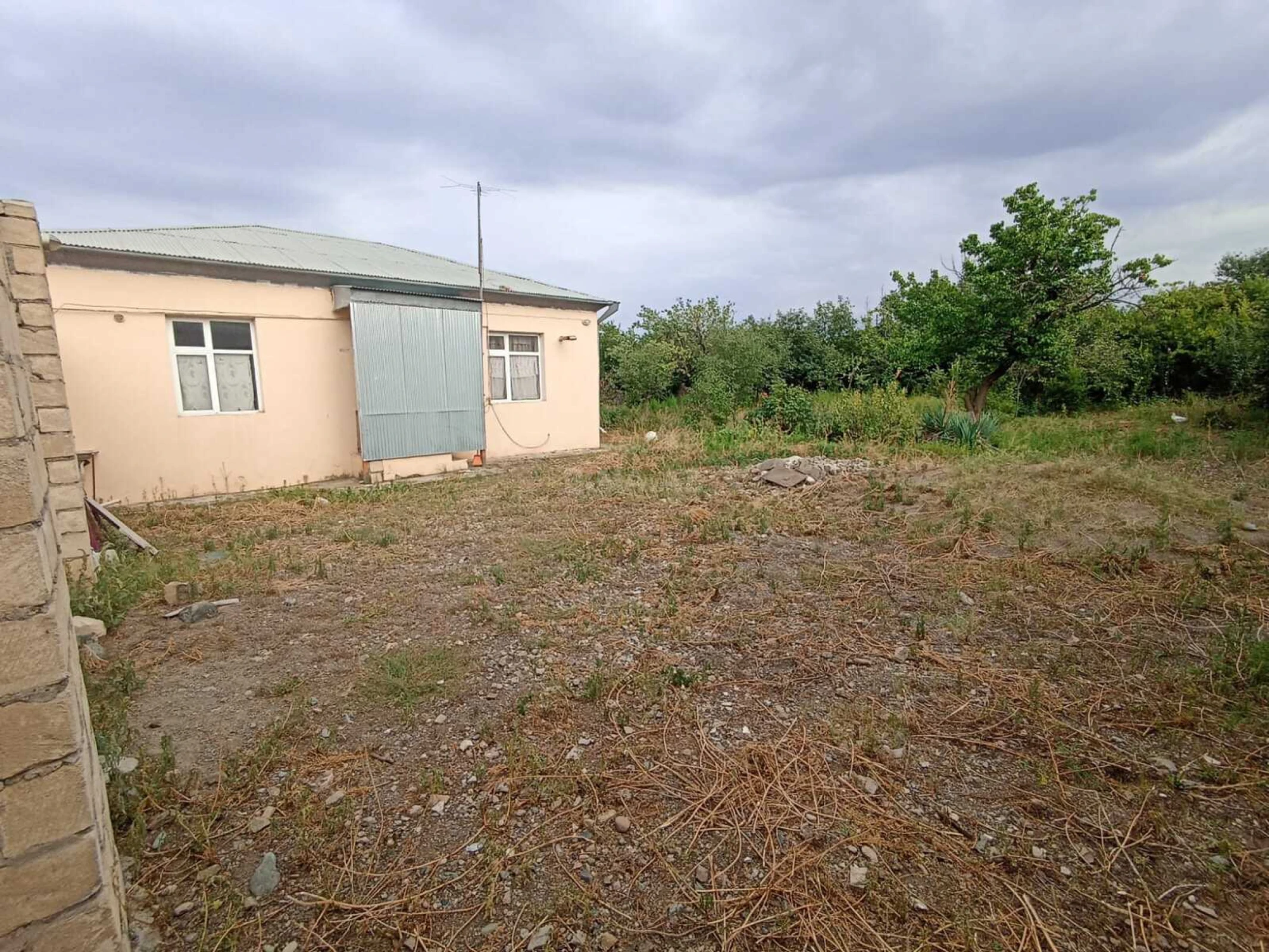 Satılır 1 otaqlı həyət evi 60 m²