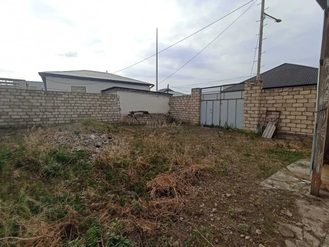 Satılır 1 otaqlı həyət evi 60 m²
