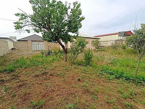 Satılır 1 otaqlı həyət evi 60 m²