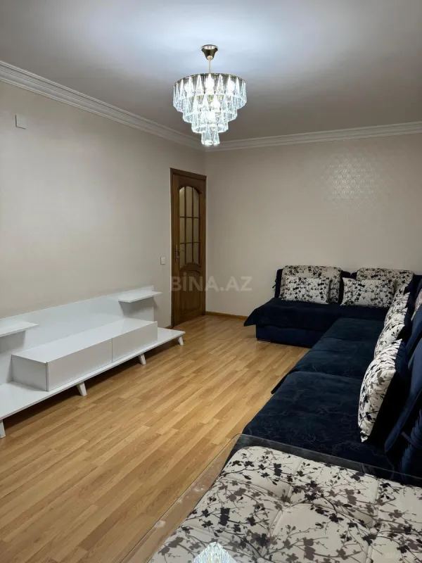 Kirayə verilir 4 otaqlı mənzil 100 m²