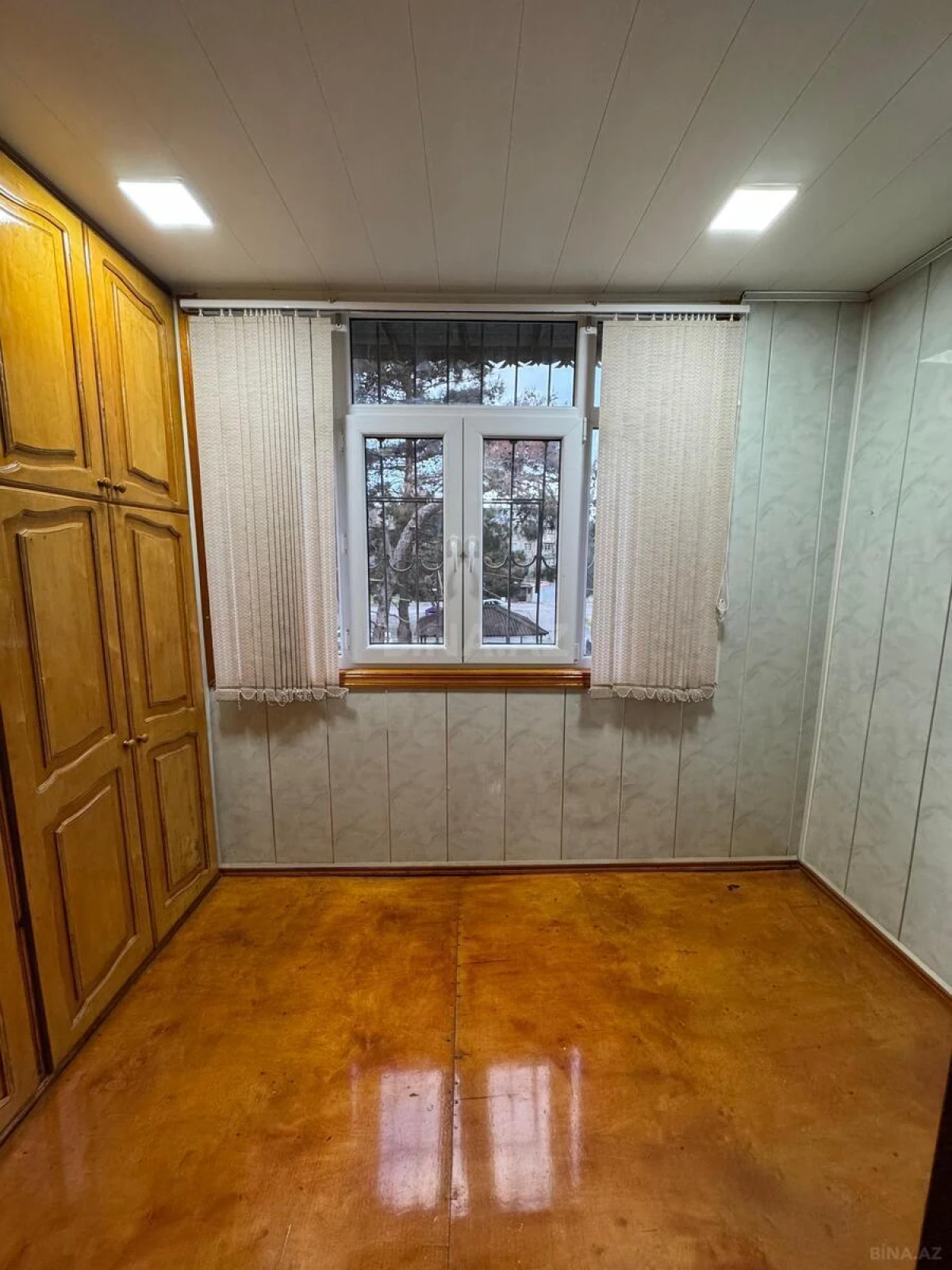 Kirayə verilir 4 otaqlı mənzil 100 m²