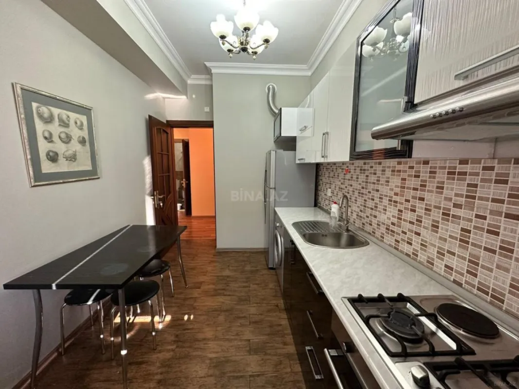 Satılır 3 otaqlı mənzil 110 m²