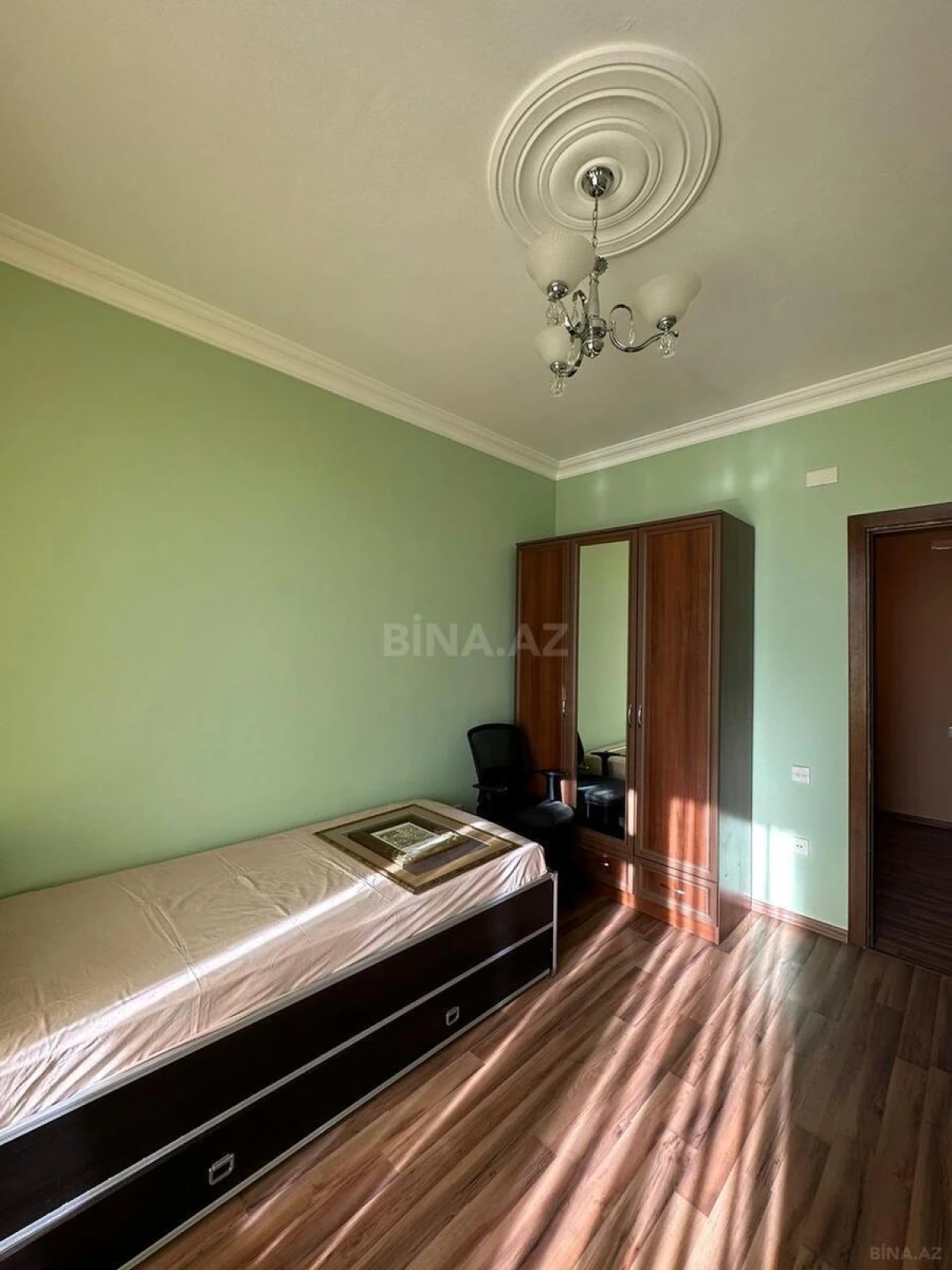 Satılır 3 otaqlı mənzil 110 m²