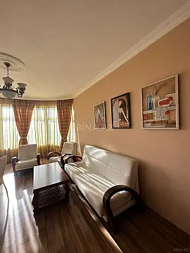 Satılır 3 otaqlı mənzil 110 m²