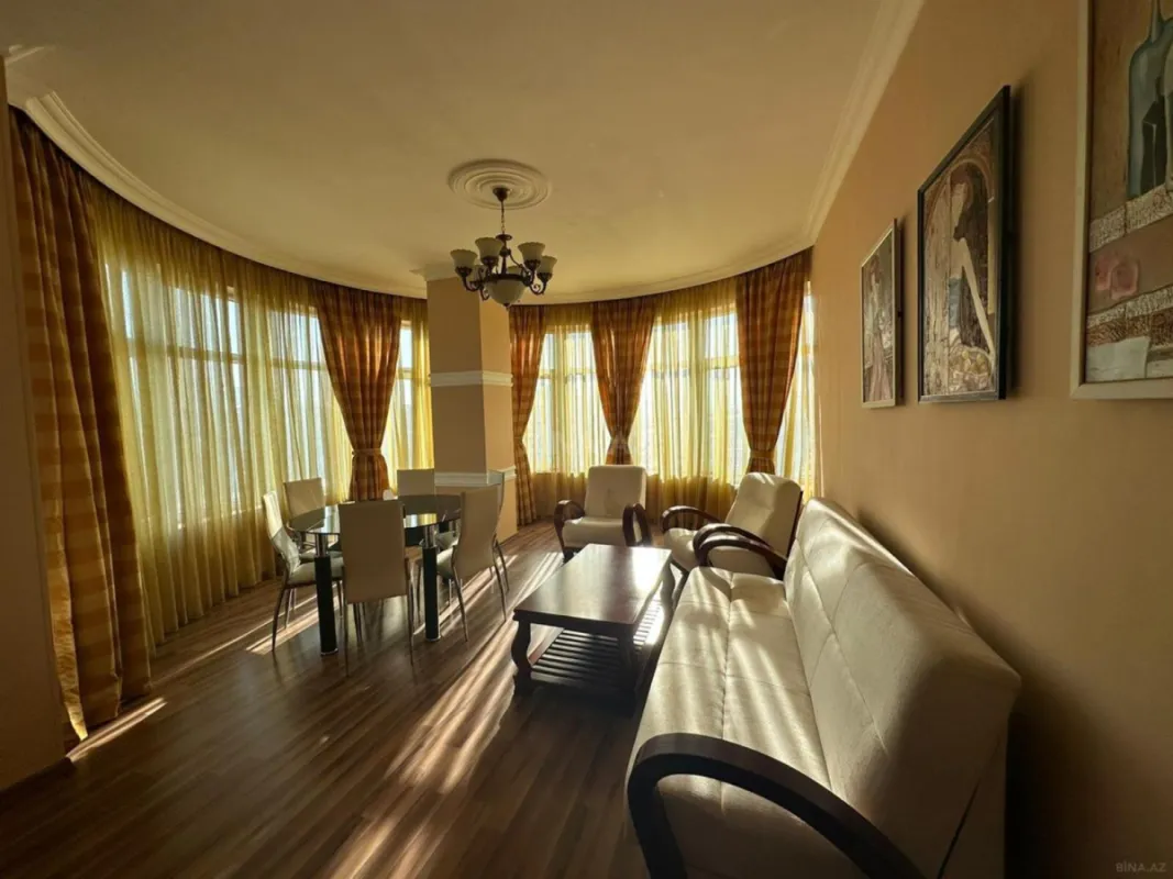 Satılır 3 otaqlı mənzil 110 m²
