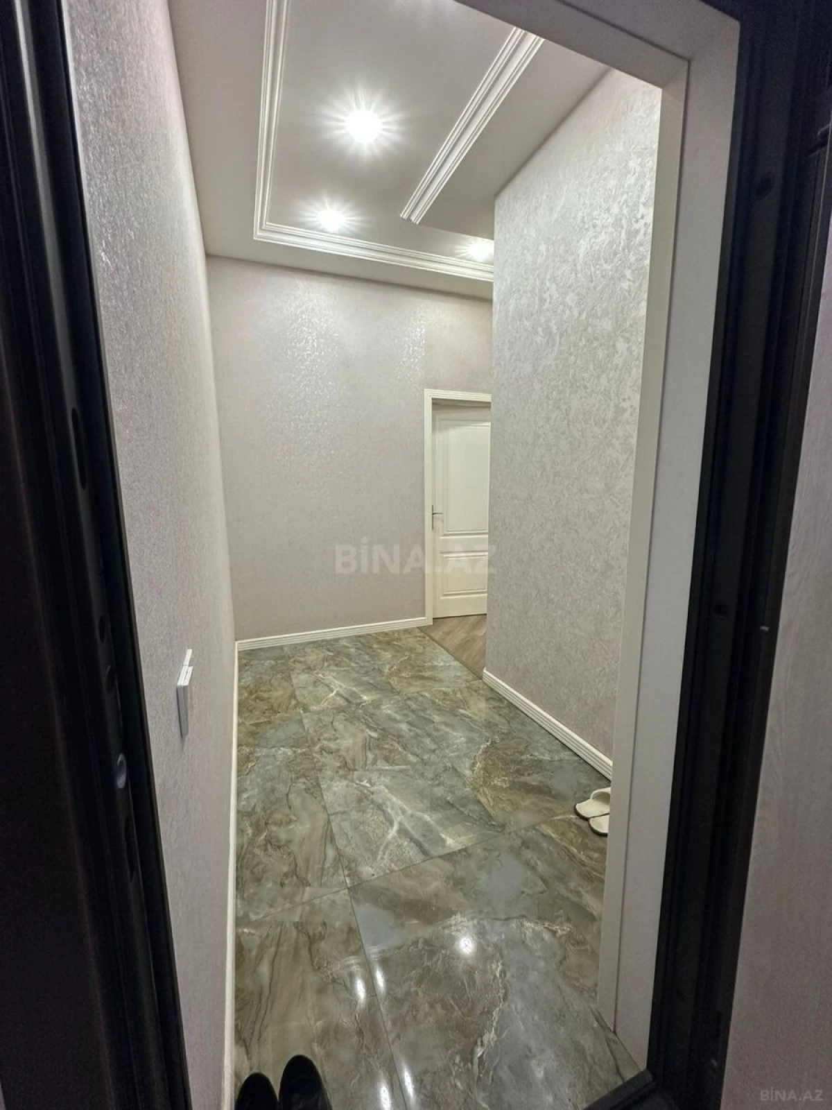Kirayə verilir 2 otaqlı mənzil 80 m²
