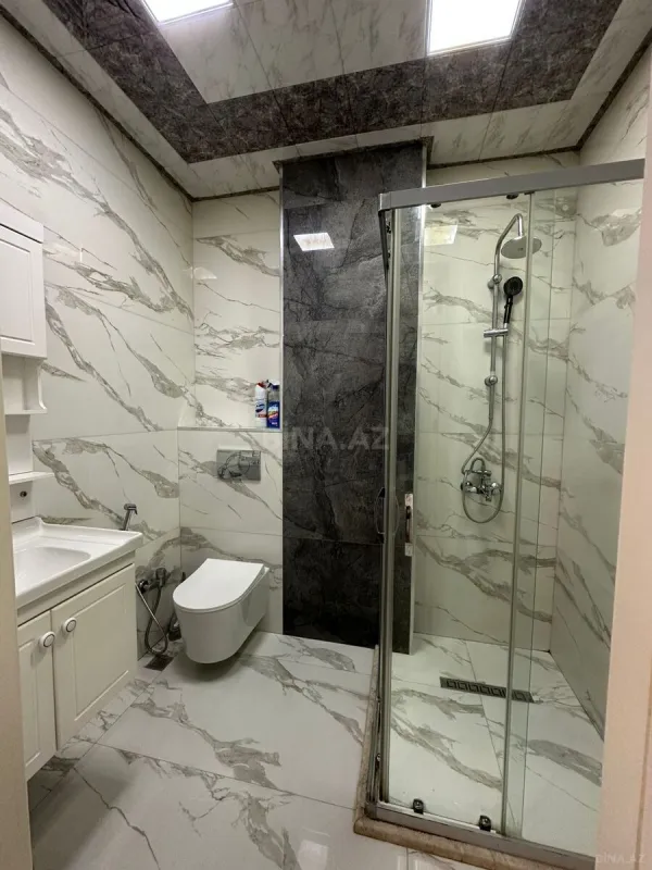 Kirayə verilir 2 otaqlı mənzil 80 m²