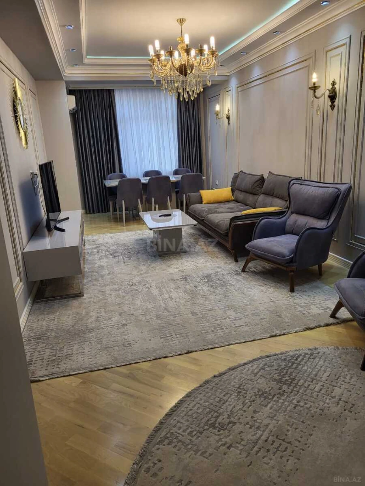 Kirayə verilir 3 otaqlı mənzil 121 m²