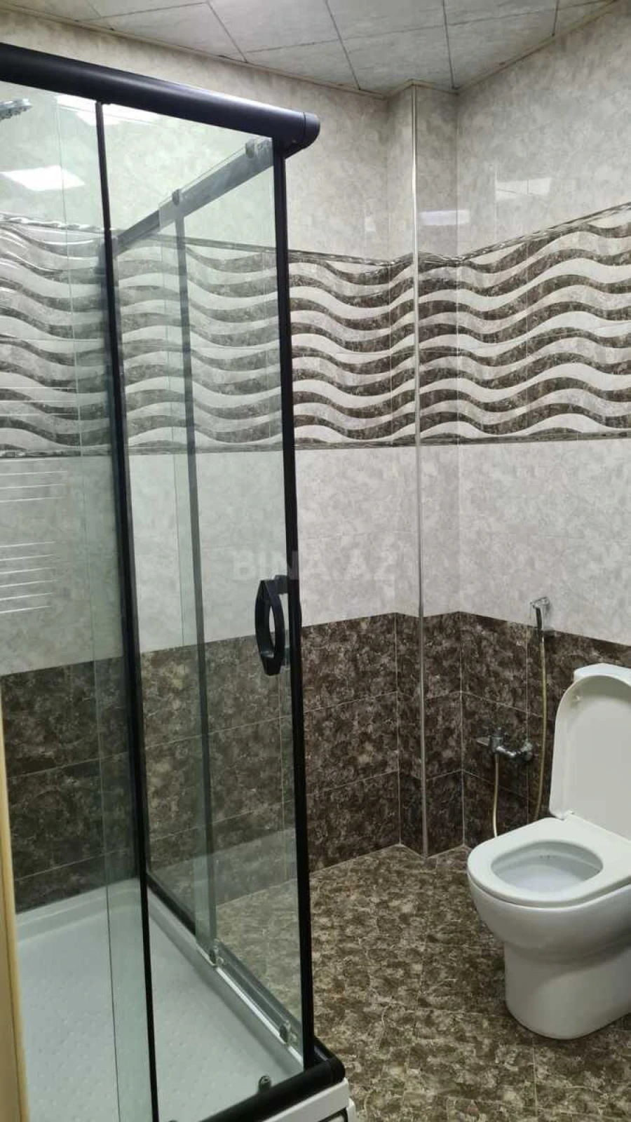 Kirayə verilir 3 otaqlı mənzil 150 m²