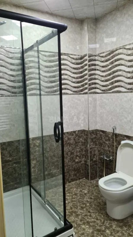 Kirayə verilir 3 otaqlı mənzil 150 m²