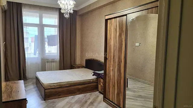 Kirayə verilir 3 otaqlı mənzil 150 m²