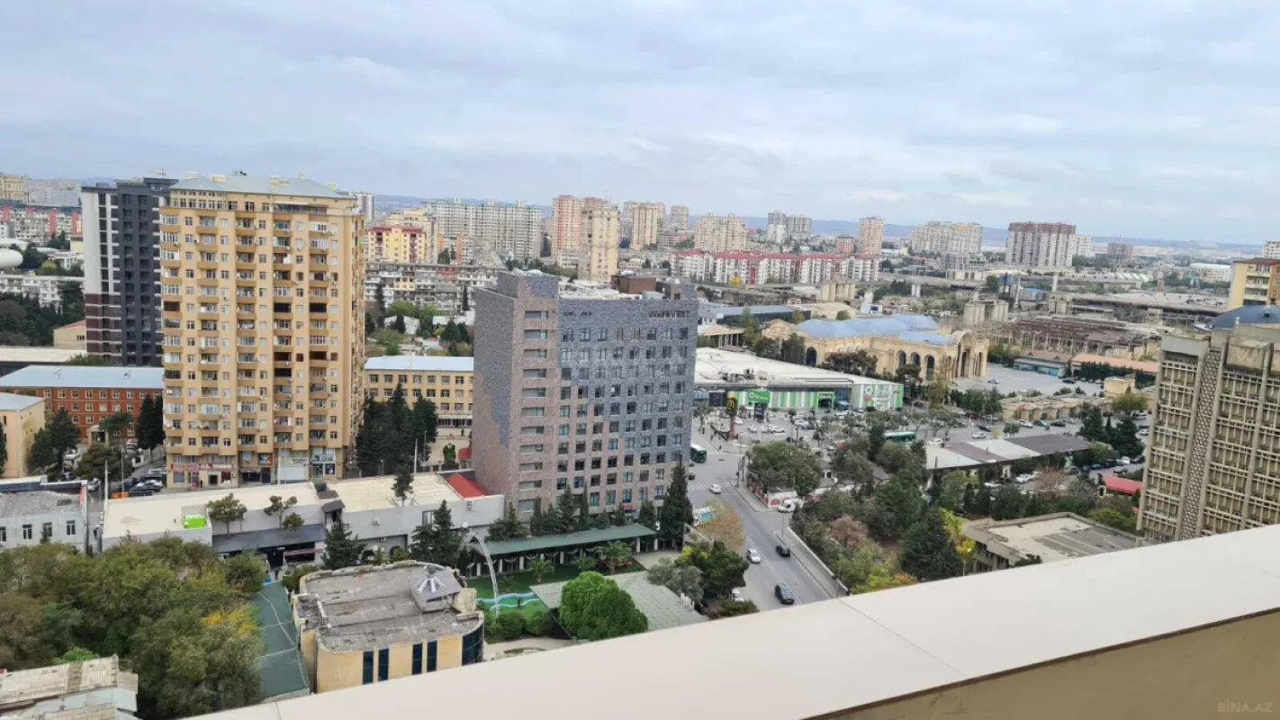 Kirayə verilir 3 otaqlı mənzil 150 m²