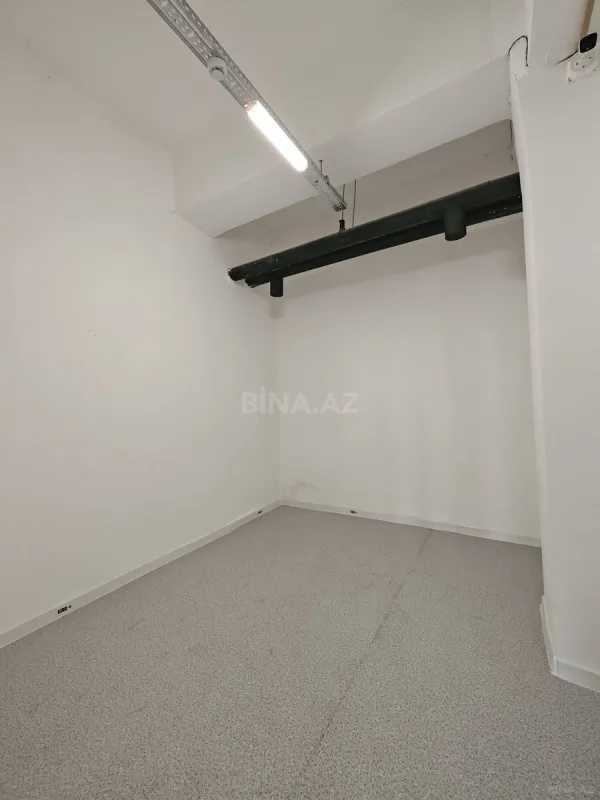 Satılır obyekt 260 m²
