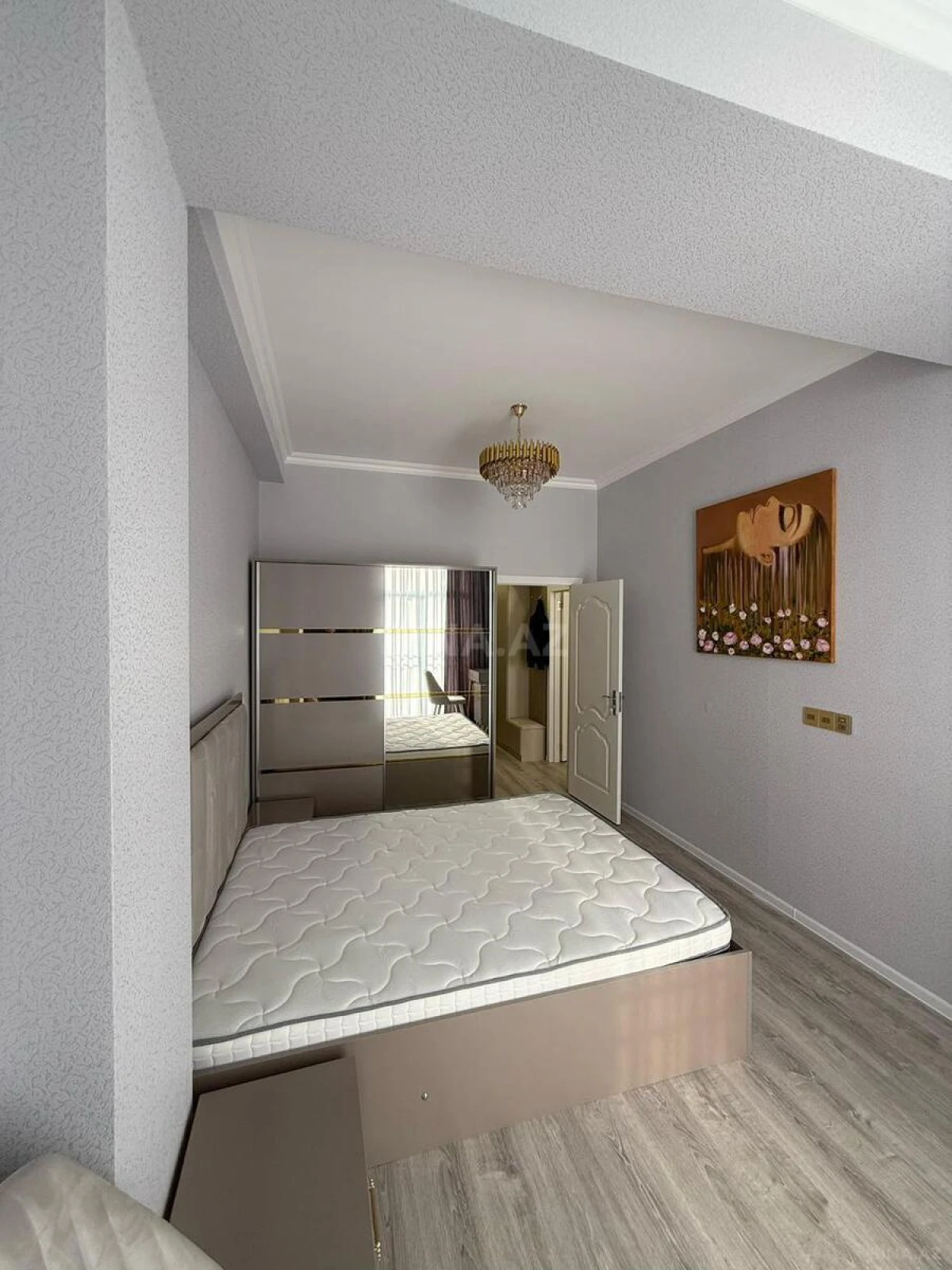 Kirayə verilir 2 otaqlı mənzil 65 m²