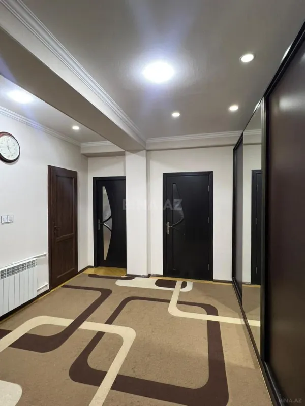 Kirayə verilir 3 otaqlı mənzil 102 m²