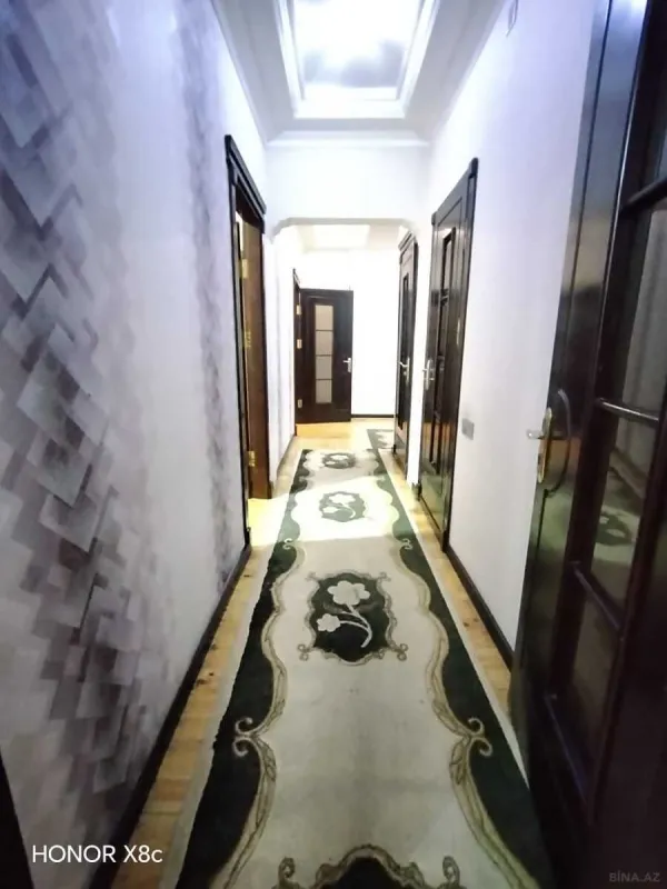 Kirayə verilir 2 otaqlı mənzil 90 m²