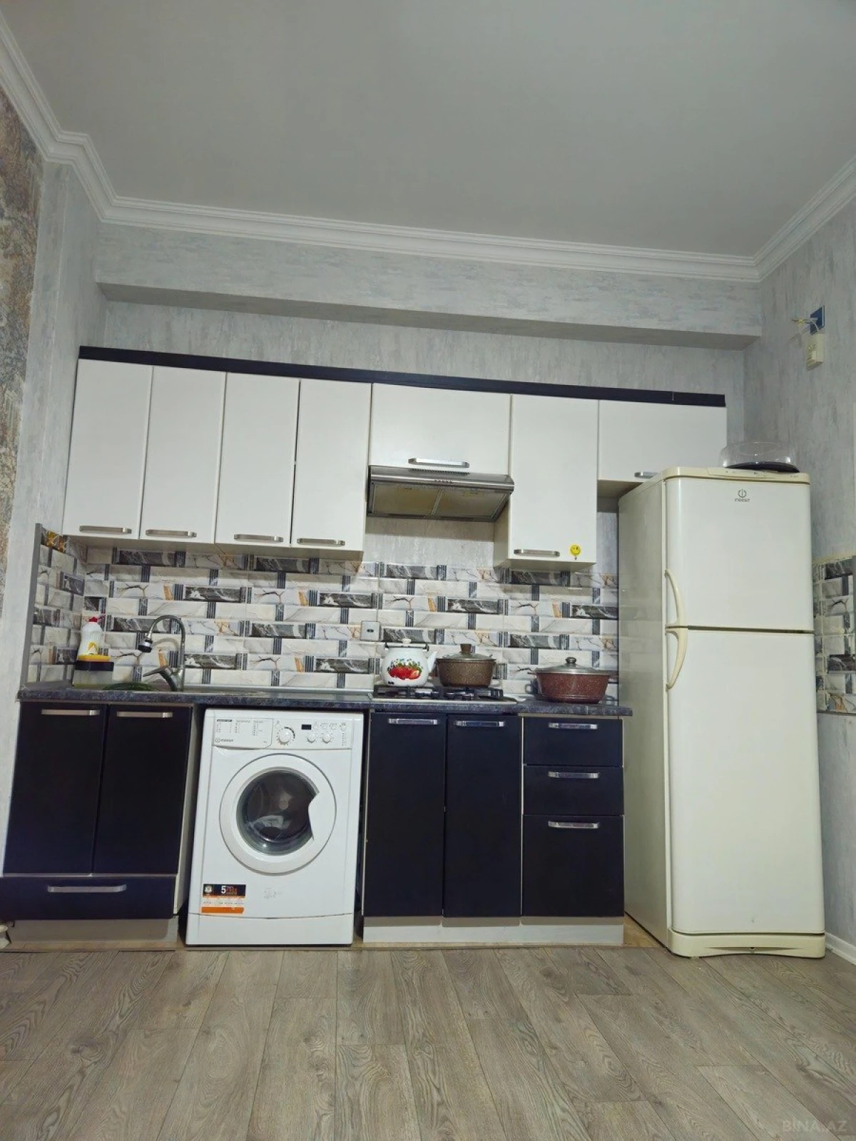 Kirayə verilir 2 otaqlı mənzil 45 m²