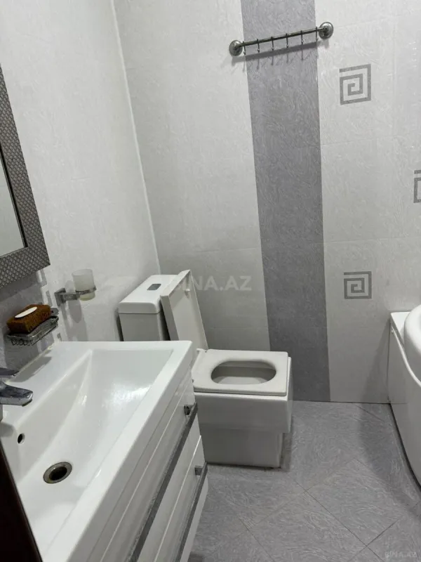 Kirayə verilir 3 otaqlı mənzil 108 m²