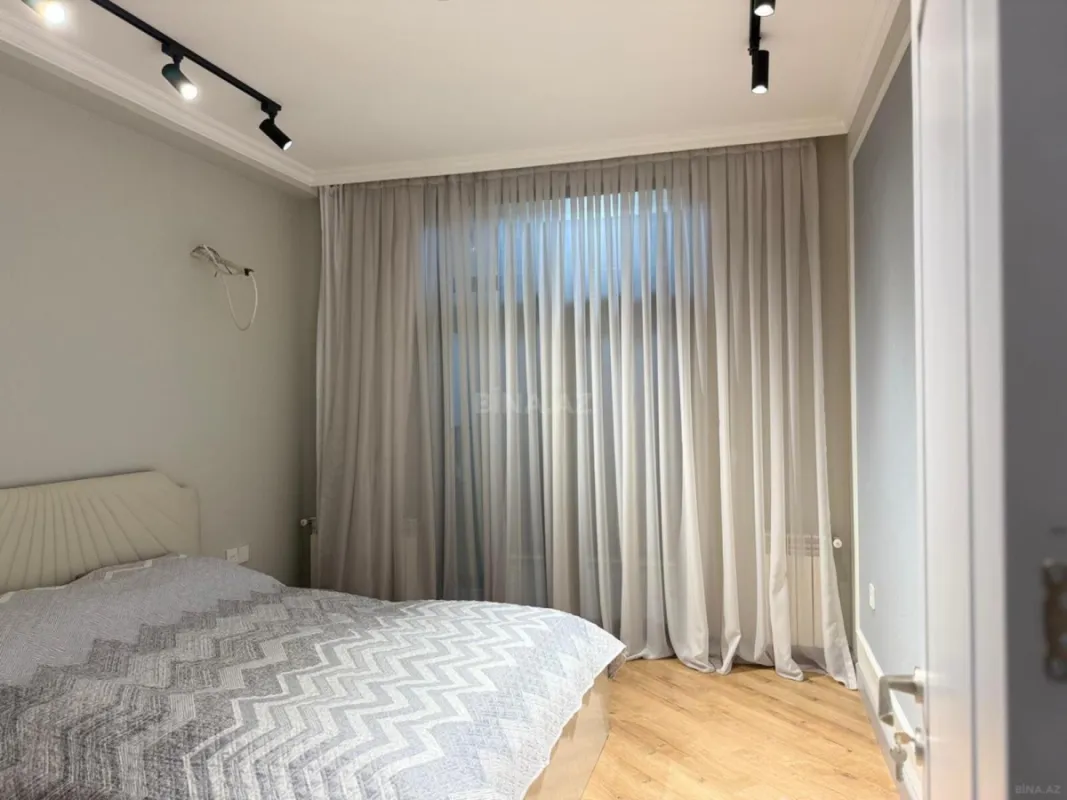 Kirayə verilir 2 otaqlı mənzil 65 m²