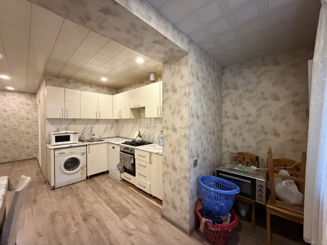 Satılır 2 otaqlı mənzil 60 m²