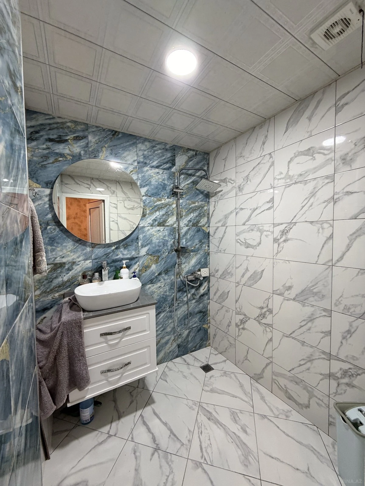 Satılır 2 otaqlı mənzil 60 m²