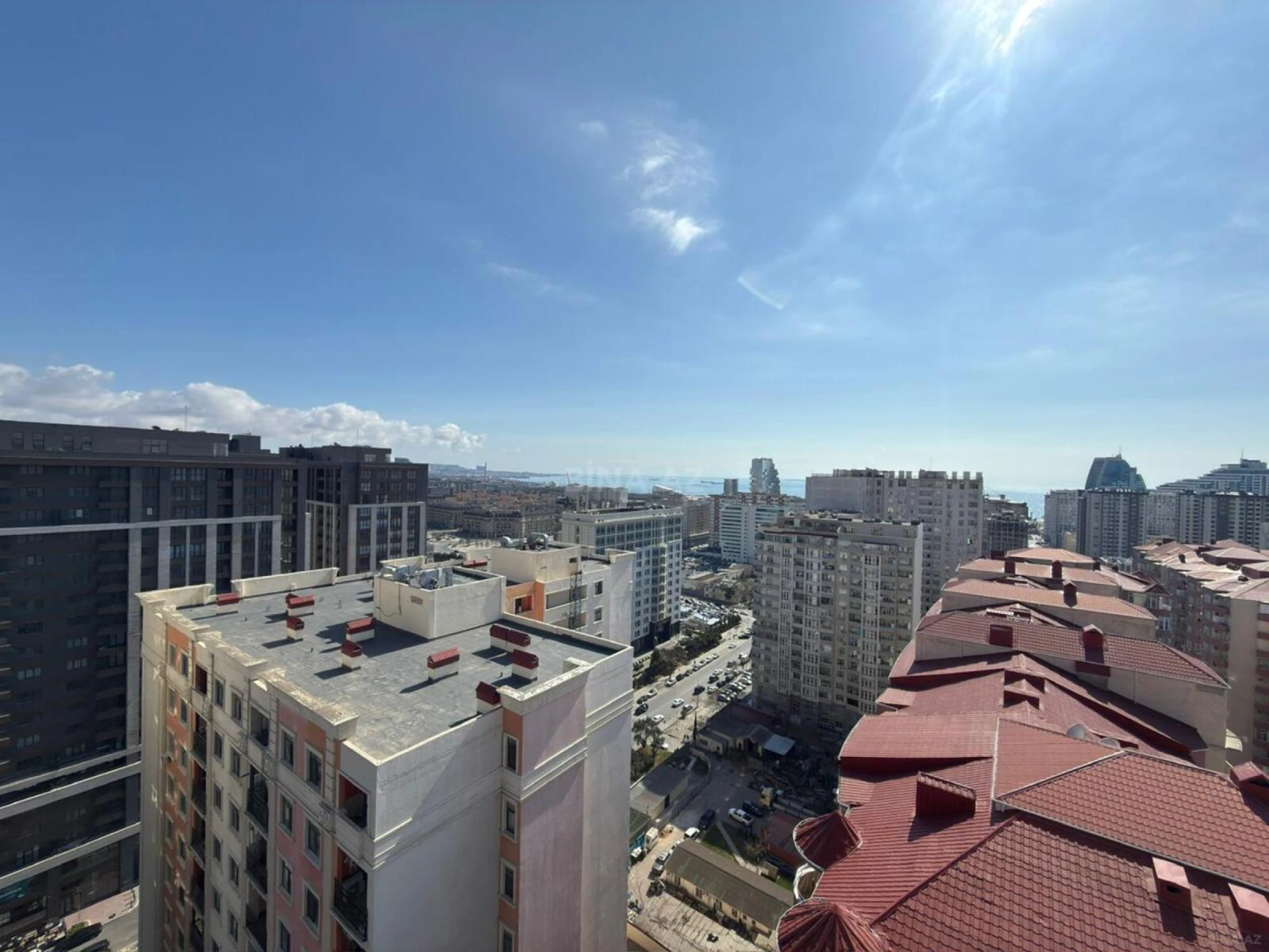 Satılır 2 otaqlı mənzil 70 m²