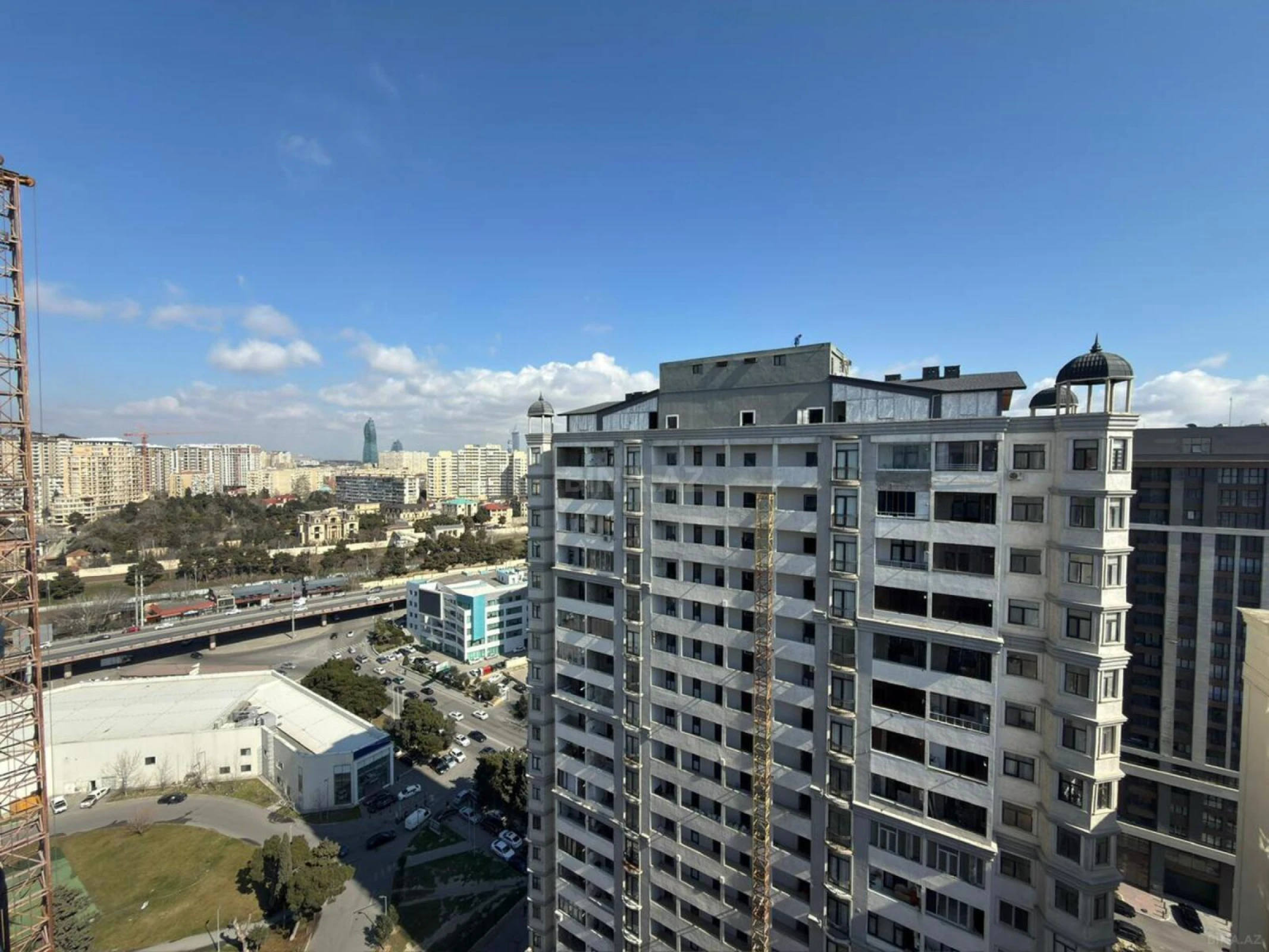 Satılır 2 otaqlı mənzil 70 m²