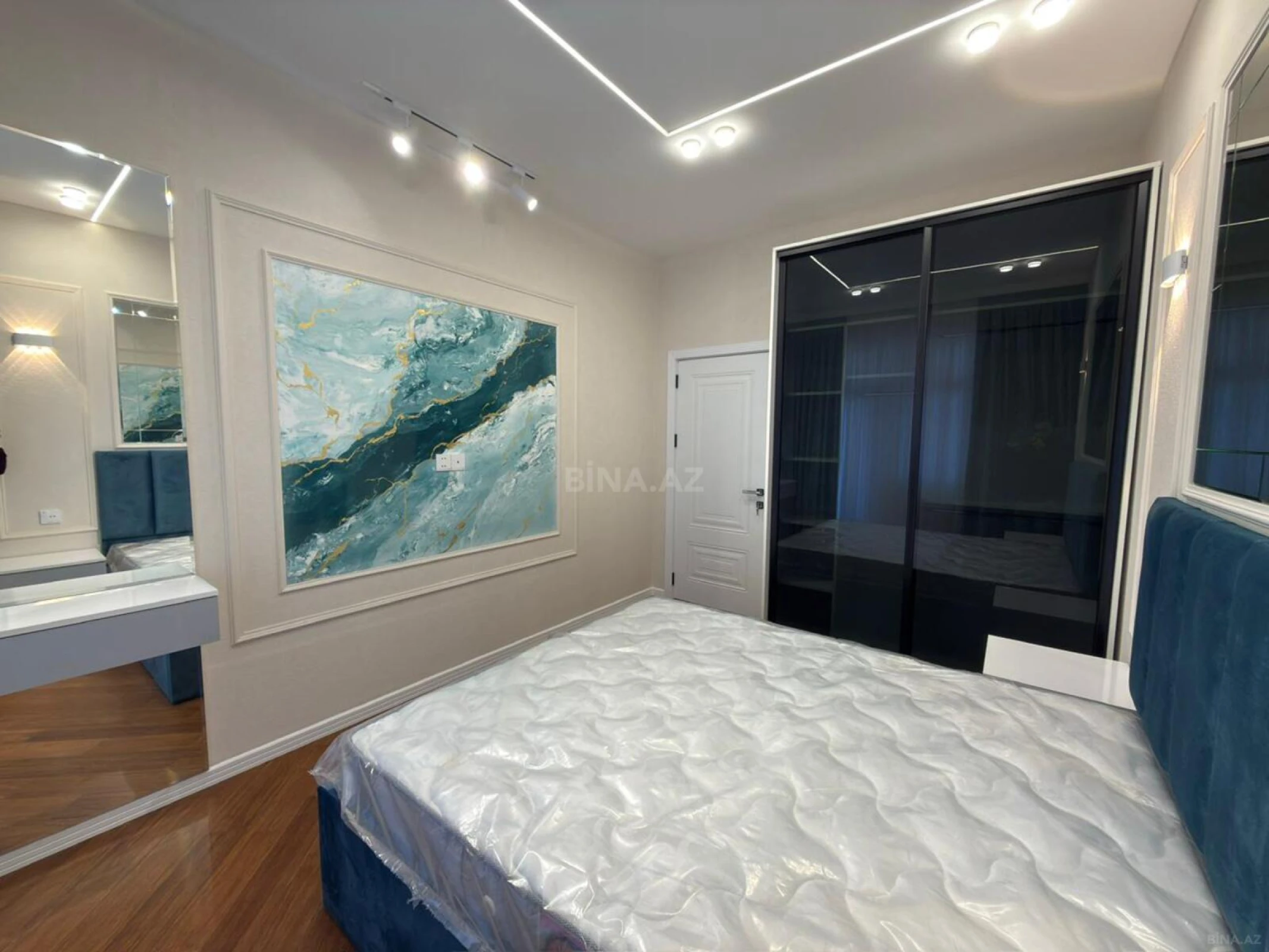 Satılır 2 otaqlı mənzil 70 m²