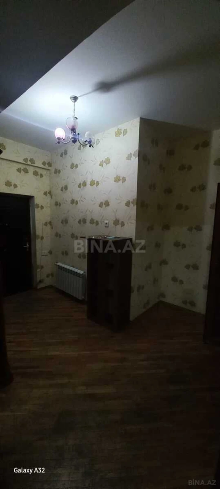Kirayə verilir 2 otaqlı mənzil 65 m²