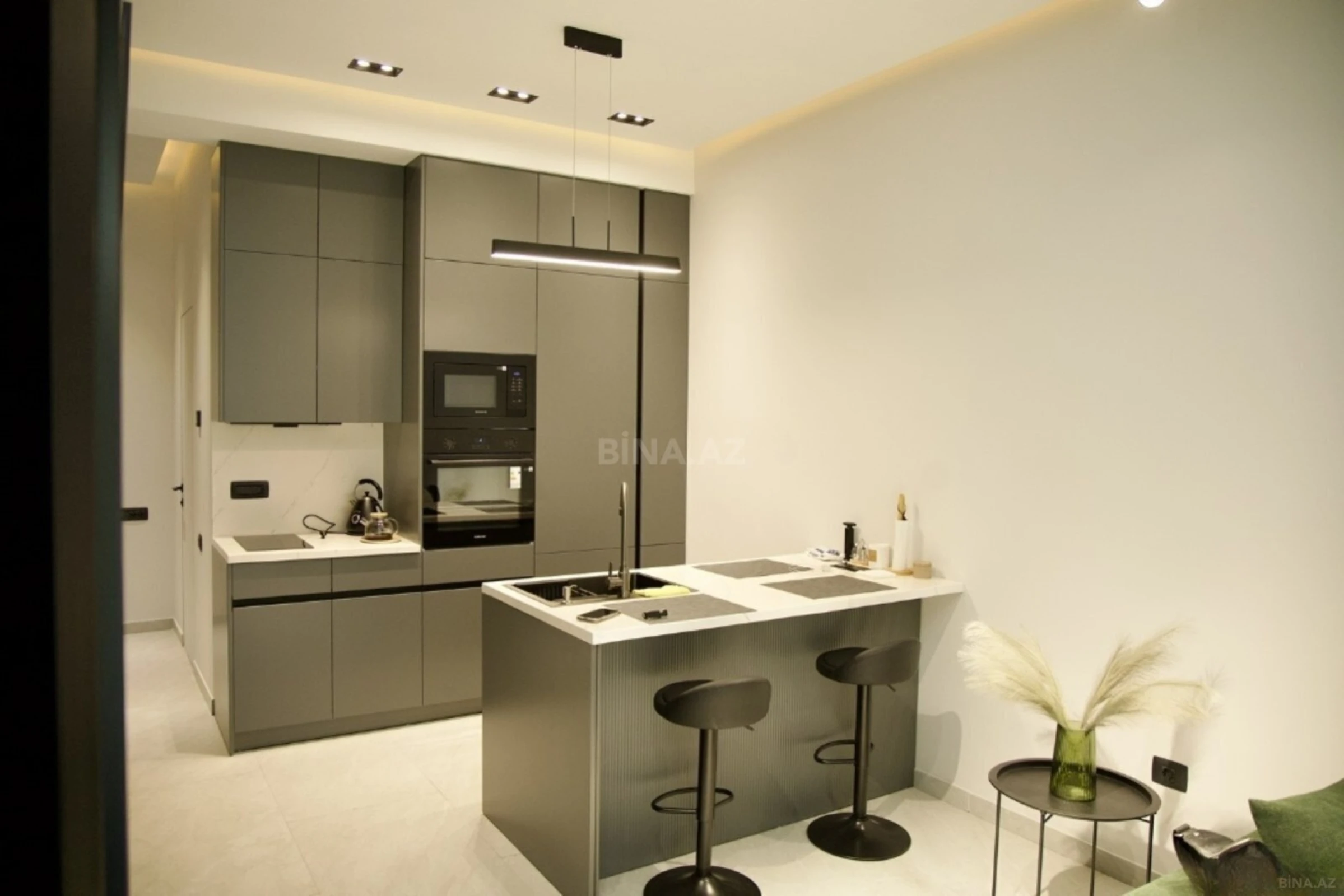 Satılır 1 otaqlı mənzil 57 m²