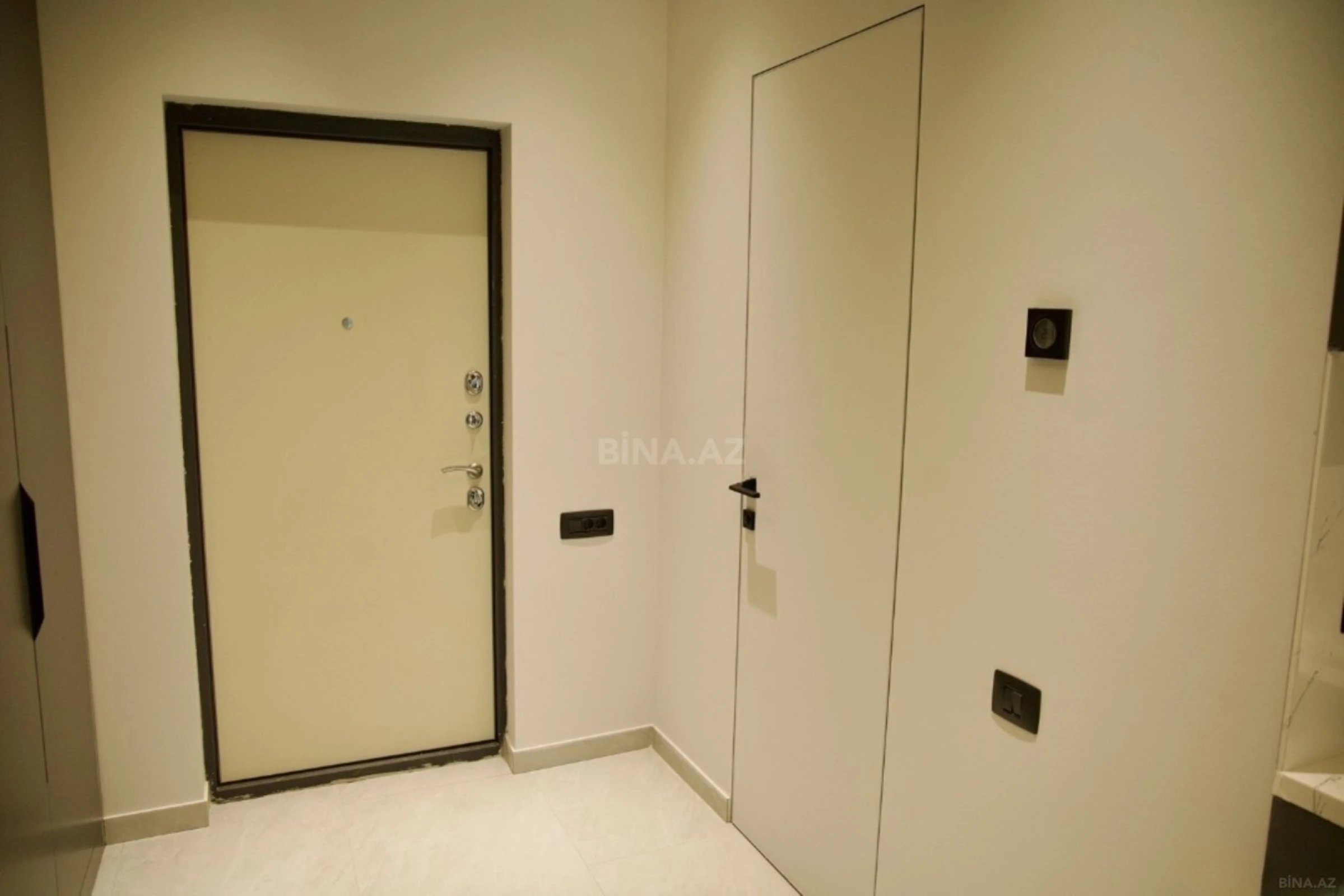 Satılır 1 otaqlı mənzil 57 m²