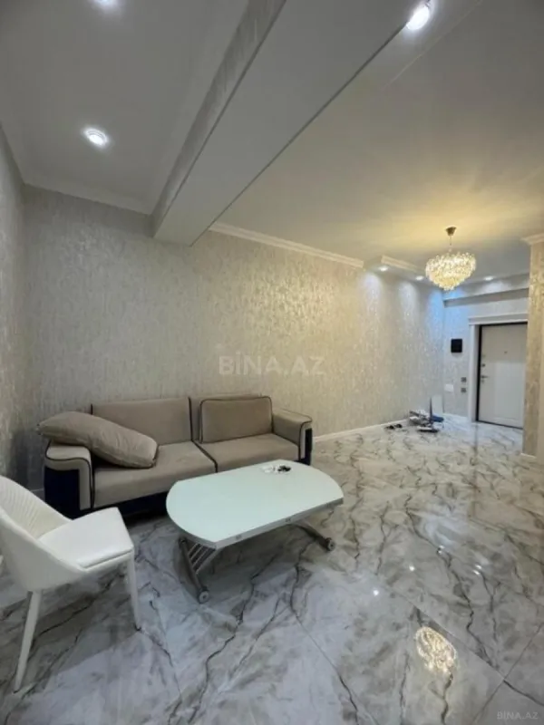 Satılır 3 otaqlı mənzil 137 m²